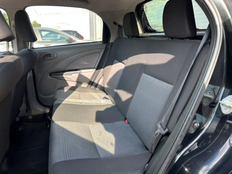 TOYOTA Etios Hatch 1.3 16V 4P FLEX, Foto 5