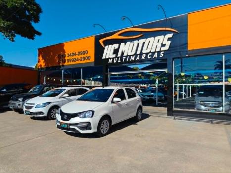 TOYOTA Etios Hatch 1.3 16V 4P FLEX X, Foto 2