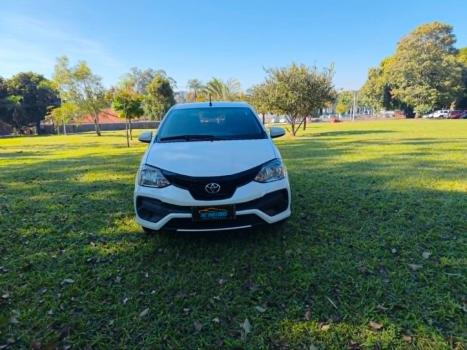 TOYOTA Etios Hatch 1.3 16V 4P FLEX X, Foto 4