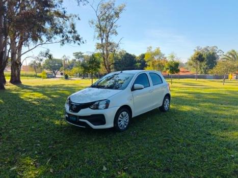 TOYOTA Etios Hatch 1.3 16V 4P FLEX X, Foto 5
