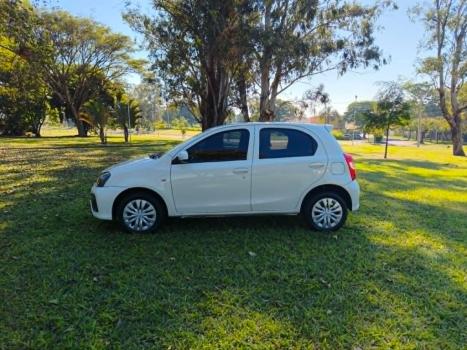 TOYOTA Etios Hatch 1.3 16V 4P FLEX X, Foto 6