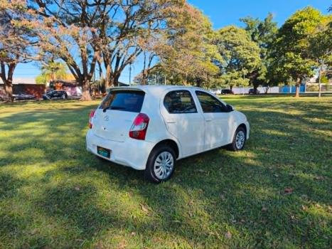 TOYOTA Etios Hatch 1.3 16V 4P FLEX X, Foto 9