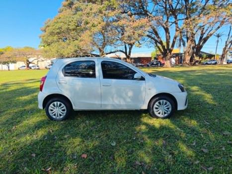 TOYOTA Etios Hatch 1.3 16V 4P FLEX X, Foto 10