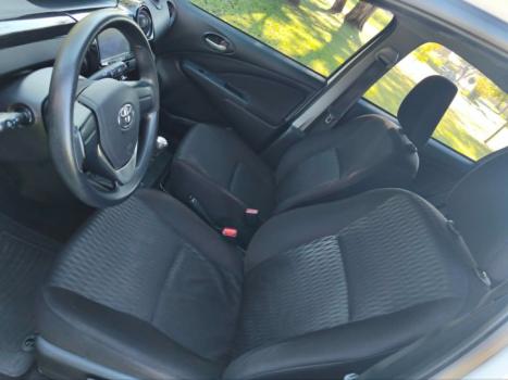 TOYOTA Etios Hatch 1.3 16V 4P FLEX X, Foto 14
