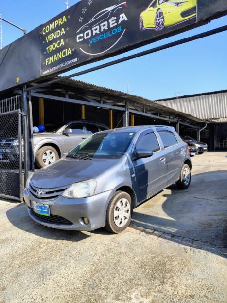 TOYOTA Etios Hatch 1.3 16V 4P FLEX X, Foto 1