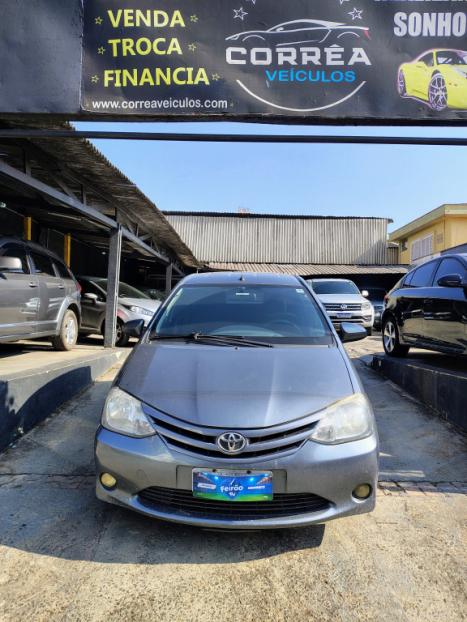 TOYOTA Etios Hatch 1.3 16V 4P FLEX X, Foto 2
