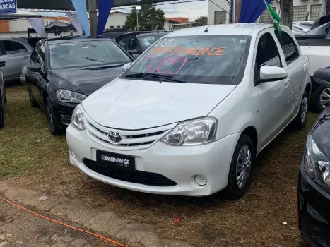 TOYOTA Etios Hatch 1.3 16V 4P FLEX X, Foto 11