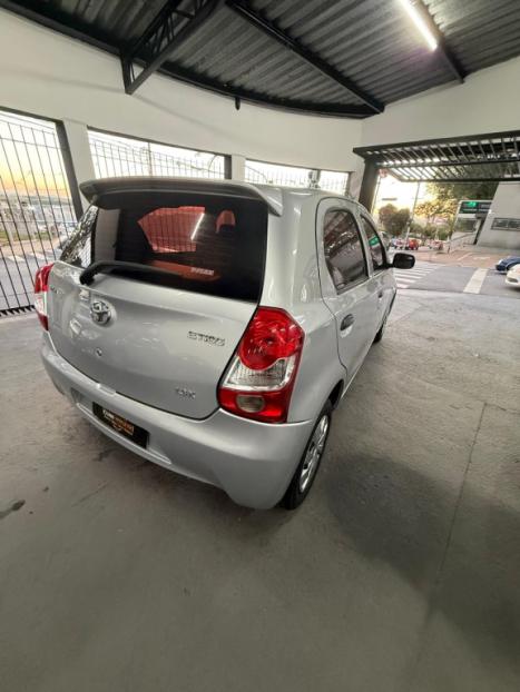 TOYOTA Etios Hatch 1.3 16V 4P FLEX X, Foto 3