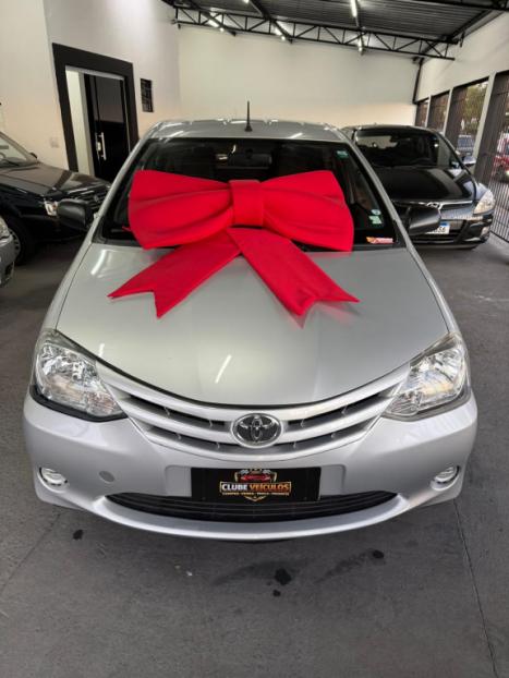 TOYOTA Etios Hatch 1.3 16V 4P FLEX X, Foto 4
