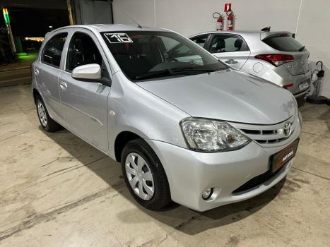 TOYOTA Etios Hatch 1.3 16V 4P FLEX X, Foto 2