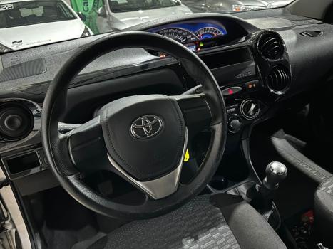 TOYOTA Etios Hatch 1.3 16V 4P FLEX X, Foto 10