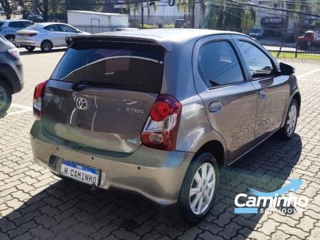 TOYOTA Etios Hatch 1.5 16V 4P FLEX X PLUS AUTOM�TICO, Foto 5