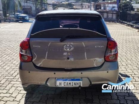 TOYOTA Etios Hatch 1.5 16V 4P FLEX X PLUS AUTOM�TICO, Foto 6