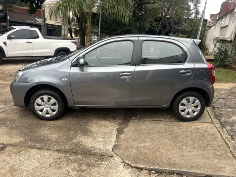 TOYOTA Etios Hatch 1.5 16V 4P FLEX XS, Foto 4