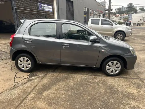 TOYOTA Etios Hatch 1.5 16V 4P FLEX XS, Foto 5