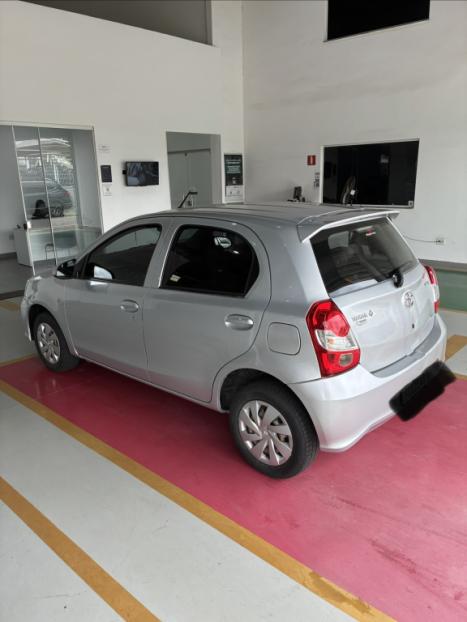 TOYOTA Etios Hatch 1.3 16V 4P FLEX X, Foto 3