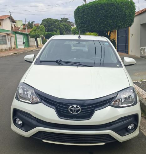 TOYOTA Etios Hatch 1.3 16V 4P FLEX EX, Foto 3