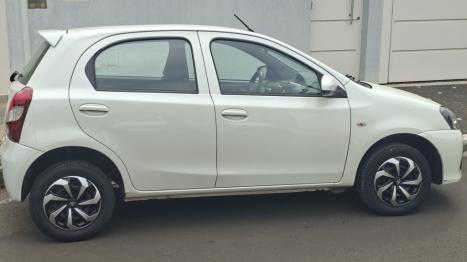 TOYOTA Etios Hatch 1.3 16V 4P FLEX EX, Foto 7