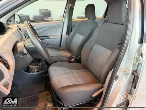 TOYOTA Etios Hatch 1.3 16V 4P FLEX XS, Foto 2