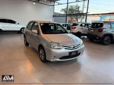 TOYOTA Etios Hatch 1.3 16V 4P FLEX XS, Foto 5