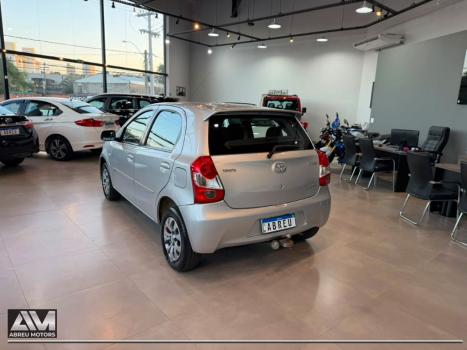 TOYOTA Etios Hatch 1.3 16V 4P FLEX XS, Foto 10