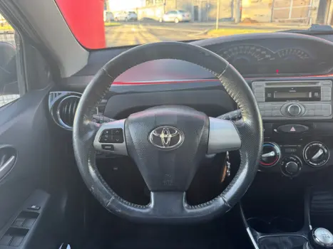 TOYOTA Etios Hatch 1.5 16V 4P FLEX PLATINUM, Foto 9