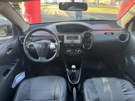 TOYOTA Etios Hatch 1.5 16V 4P FLEX PLATINUM, Foto 8