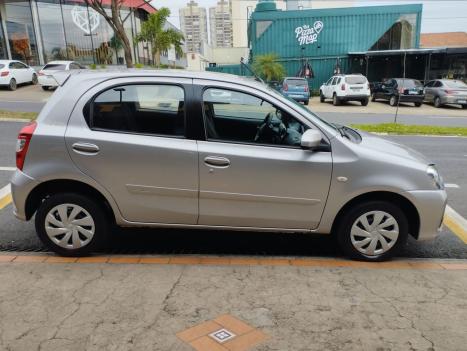 TOYOTA Etios Hatch 1.5 16V 4P FLEX READY AUTOM�TICO, Foto 2