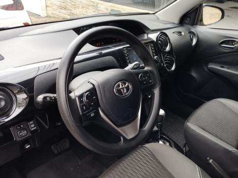 TOYOTA Etios Hatch 1.5 16V 4P FLEX READY AUTOM�TICO, Foto 9