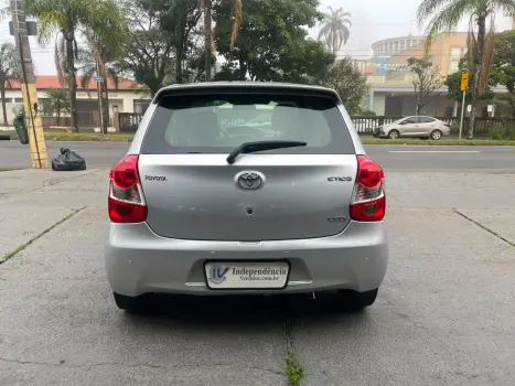 TOYOTA Etios Hatch 1.5 16V 4P FLEX XS, Foto 9