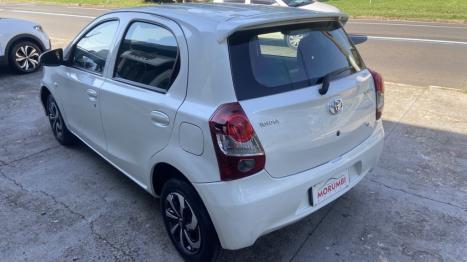 TOYOTA Etios Hatch 1.3 16V 4P FLEX X, Foto 4