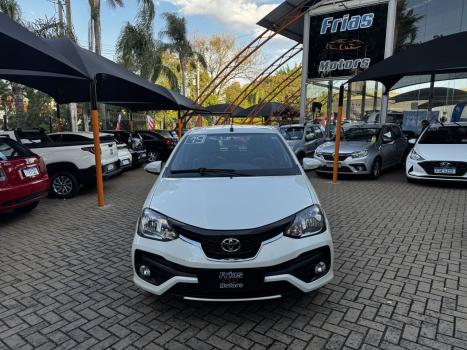 TOYOTA Etios Hatch 1.5 16V 4P FLEX PLATINUM AUTOM�TICO, Foto 1