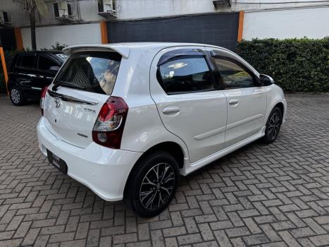 TOYOTA Etios Hatch 1.5 16V 4P FLEX PLATINUM AUTOM�TICO, Foto 5