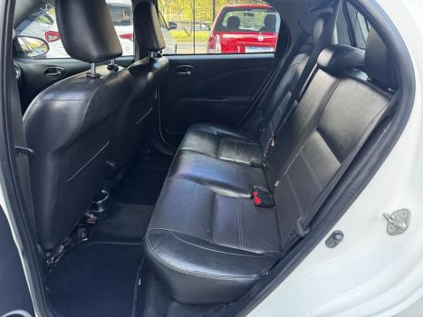 TOYOTA Etios Hatch 1.5 16V 4P FLEX PLATINUM AUTOM�TICO, Foto 8