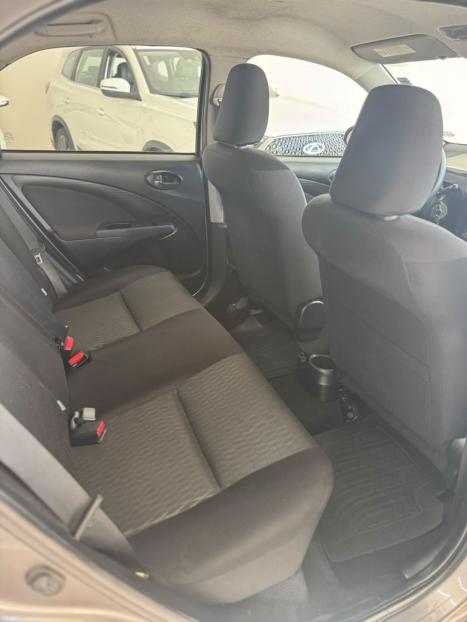 TOYOTA Etios Hatch 1.5 16V 4P FLEX XS, Foto 10