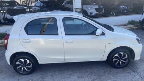 TOYOTA Etios Hatch 1.3 16V 4P FLEX X, Foto 7