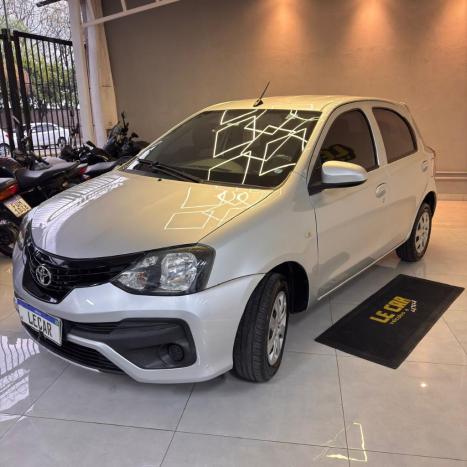 TOYOTA Etios Hatch 1.3 16V 4P FLEX X, Foto 3