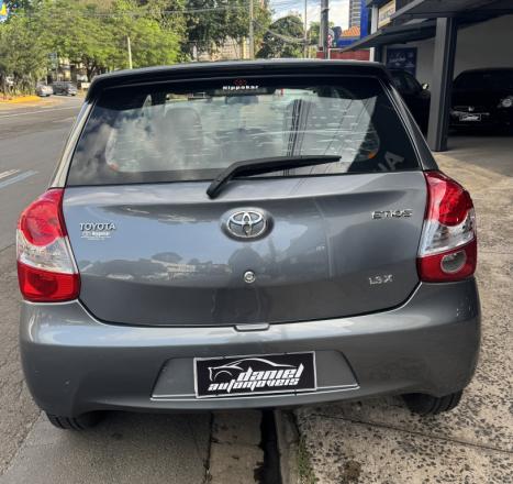 TOYOTA Etios Hatch 1.3 16V 4P FLEX X, Foto 4