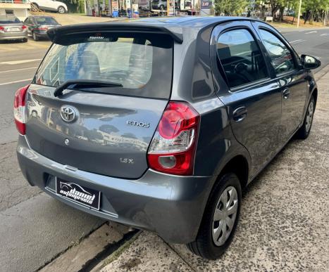 TOYOTA Etios Hatch 1.3 16V 4P FLEX X, Foto 6