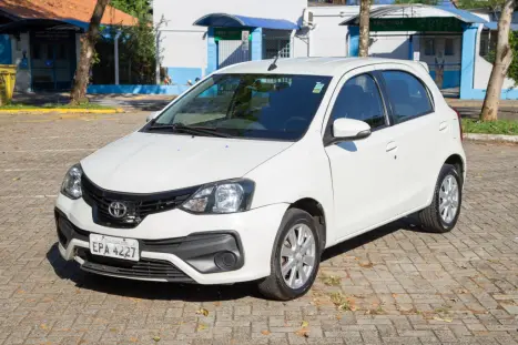 TOYOTA Etios Hatch 1.5 16V 4P FLEX X PLUS, Foto 2