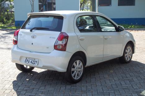 TOYOTA Etios Hatch 1.5 16V 4P FLEX X PLUS, Foto 3
