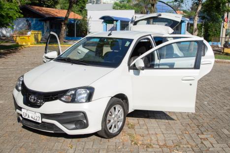 TOYOTA Etios Hatch 1.5 16V 4P FLEX X PLUS, Foto 4