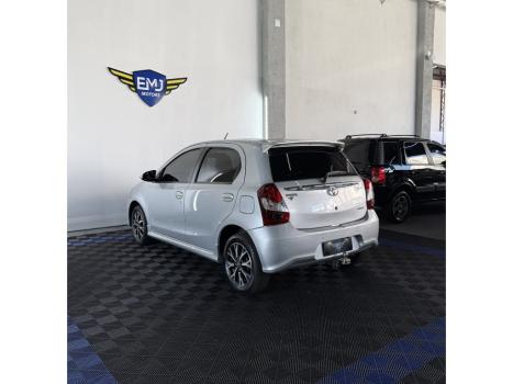 TOYOTA Etios Hatch 1.5 16V 4P FLEX PLATINUM AUTOMÁTICO, Foto 4