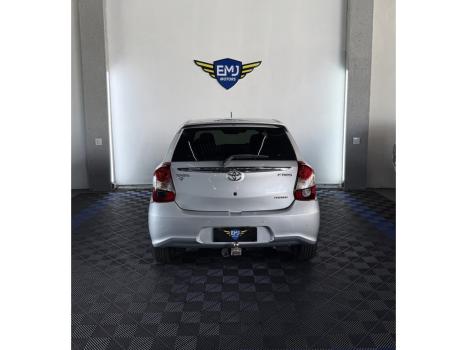 TOYOTA Etios Hatch 1.5 16V 4P FLEX PLATINUM AUTOMÁTICO, Foto 5