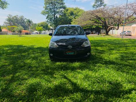 TOYOTA Etios Hatch 1.3 16V 4P FLEX X, Foto 4