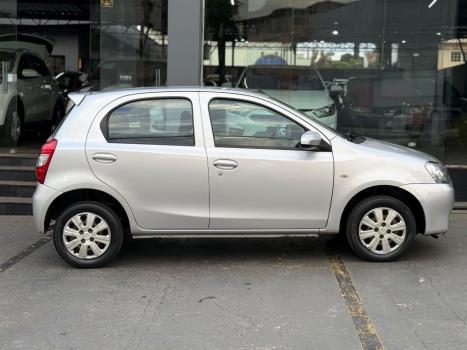 TOYOTA Etios Hatch 1.3 16V 4P FLEX X AUTOMÁTICO, Foto 6