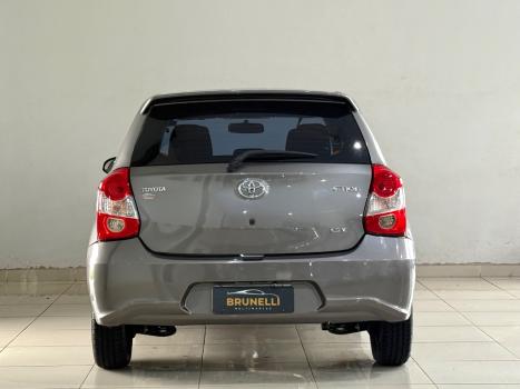 TOYOTA Etios Hatch 1.3 16V 4P FLEX X AUTOMÁTICO, Foto 4