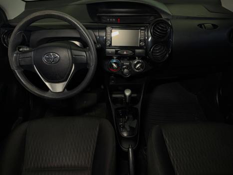 TOYOTA Etios Hatch 1.3 16V 4P FLEX X AUTOMÁTICO, Foto 5