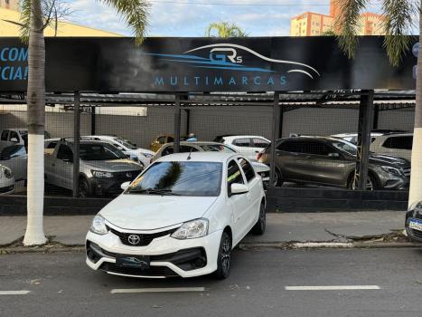 TOYOTA Etios Hatch 1.3 16V 4P FLEX X AUTOMÁTICO, Foto 1