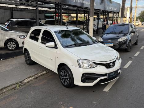 TOYOTA Etios Hatch 1.3 16V 4P FLEX X AUTOMÁTICO, Foto 4